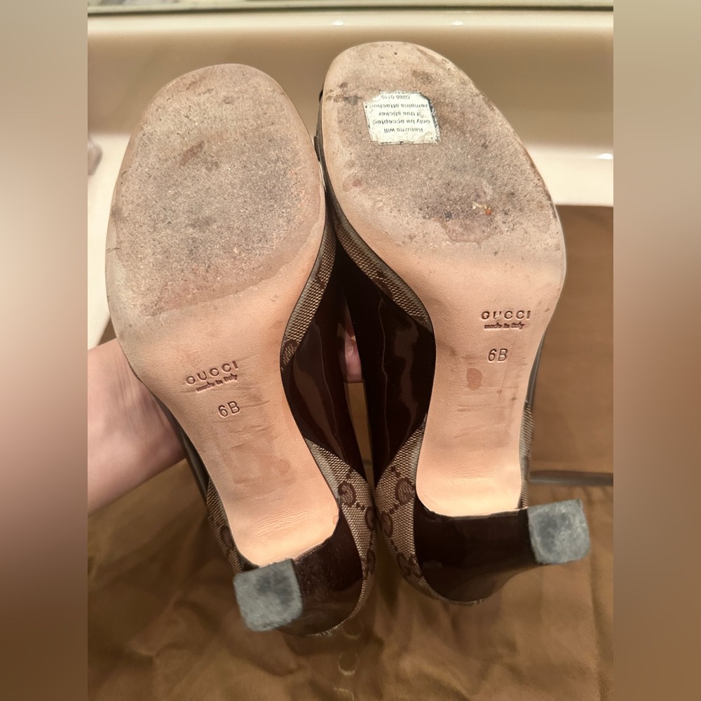 Vintage Gucci Bamboo Horsebit GG Canvas Pumps. Size 6. - Picture 13 of 13